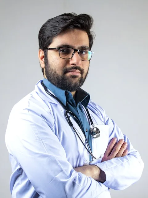 Dr. Karim Amrani — Implantologiste Cabinet Sourira